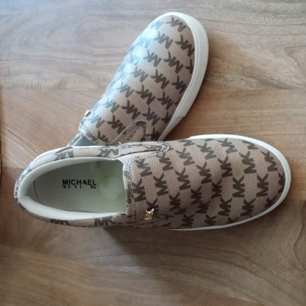 Michael Kors Logo Sneakers